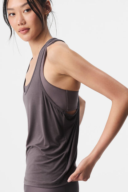 Camiseta sin mangas para todo el día